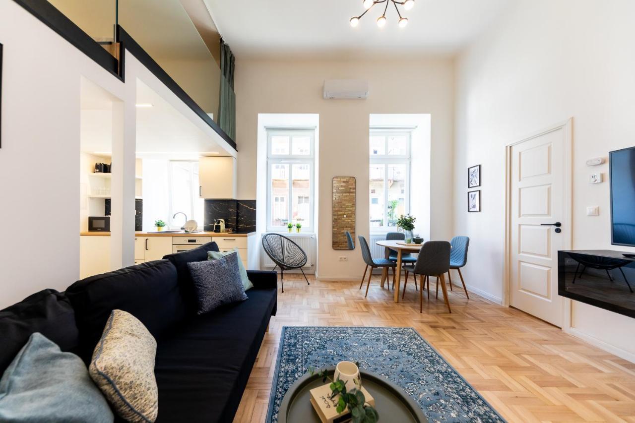 Kiraly Downtown Apartment — Photos 3
