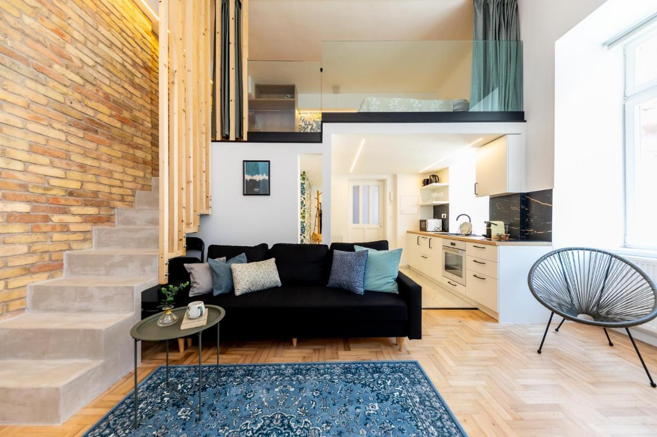 Kiraly Downtown Apartment — Photos 1
