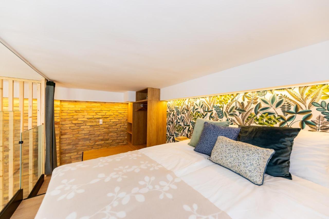 Kiraly Downtown Apartment — Photos 2